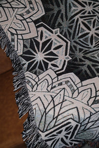 Sacred Geometry Woven Blanket – Mandala