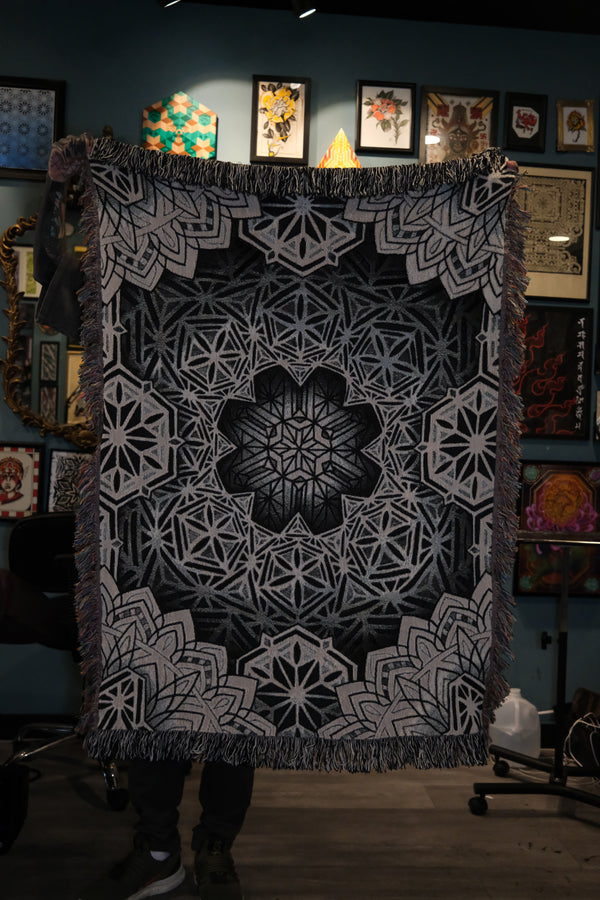 Sacred Geometry Woven Blanket – Mandala